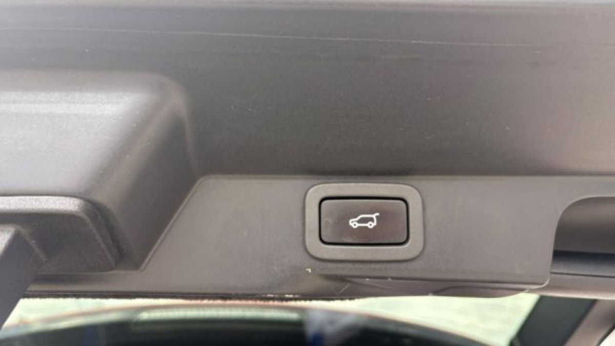 Land Rover Range Rover Sport 3.0D l6 249 CV HSE Dynamic Stealth (14)