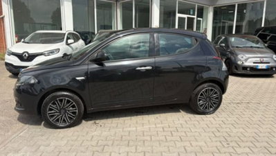 Lancia Ypsilon 1.0 FireFly 5 porte S&S Hybrid Silver Plus (5)