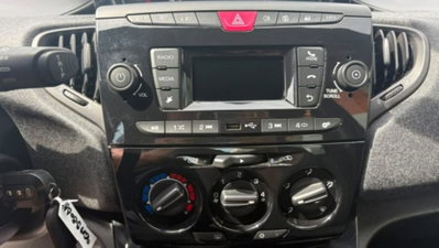 Lancia Ypsilon 1.0 FireFly 5 porte S&S Hybrid Silver Plus (7)
