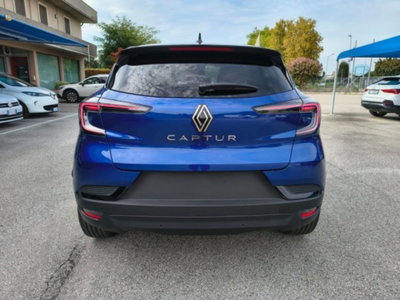 Renault Captur 1.2 eco-g Techno 120cv (5)