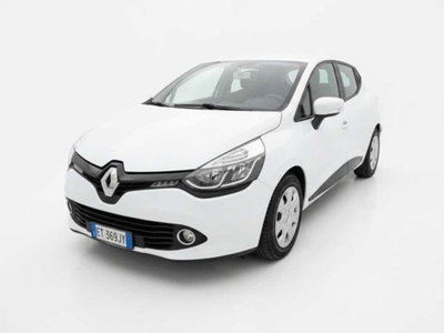 Renault Clio 1.2 75CV 5 porte Wave usata