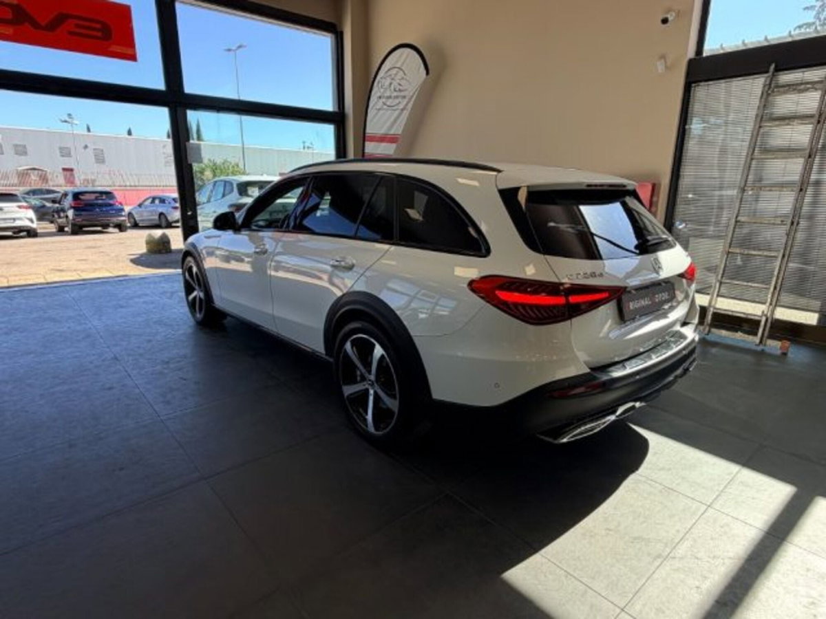 Mercedes-Benz Classe C Station Wagon 220 d Mild hybrid 4Matic Premium Plus All-Terrain (3)