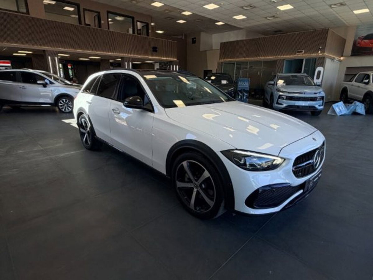 Mercedes-Benz Classe C Station Wagon 220 d Mild hybrid 4Matic Premium Plus All-Terrain (6)