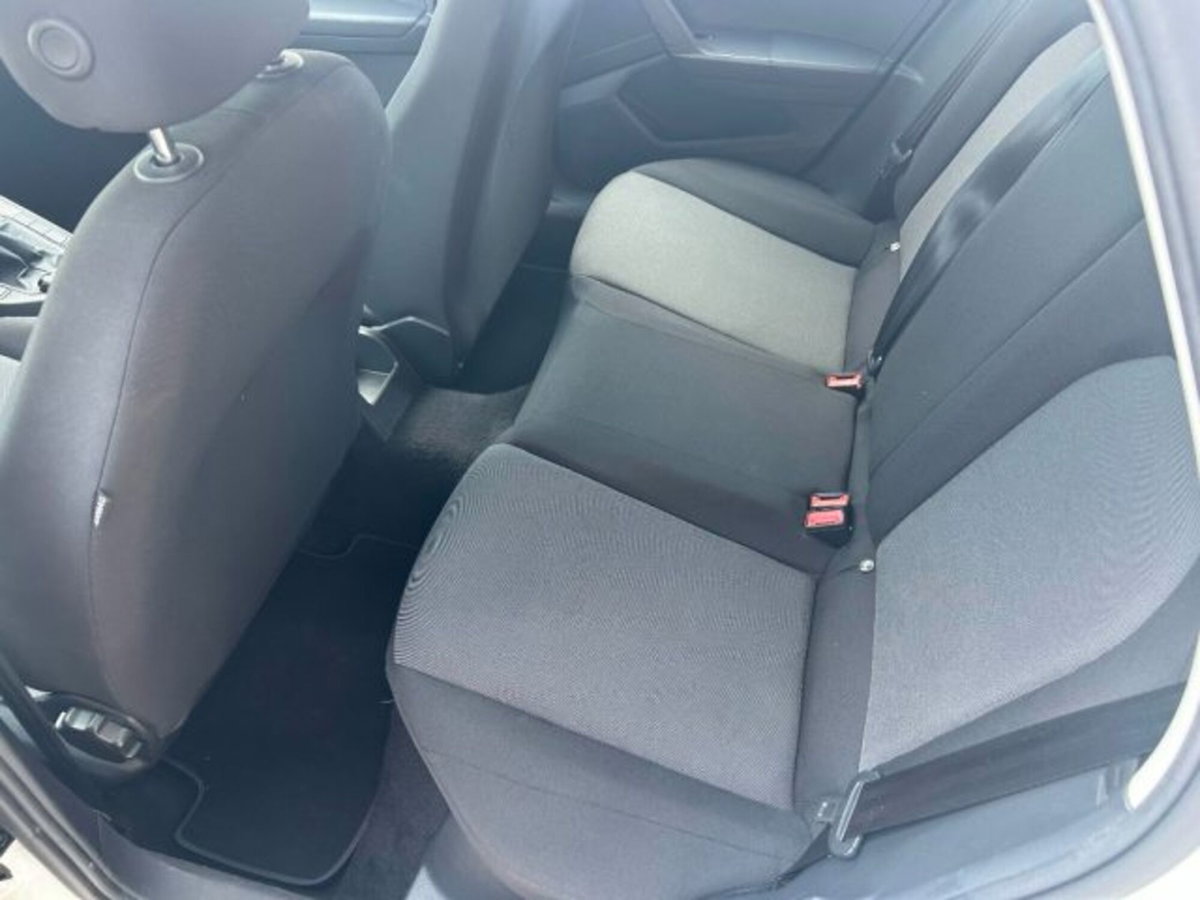 SEAT Ibiza 1.6 TDI 95 CV 5 porte Business (6)