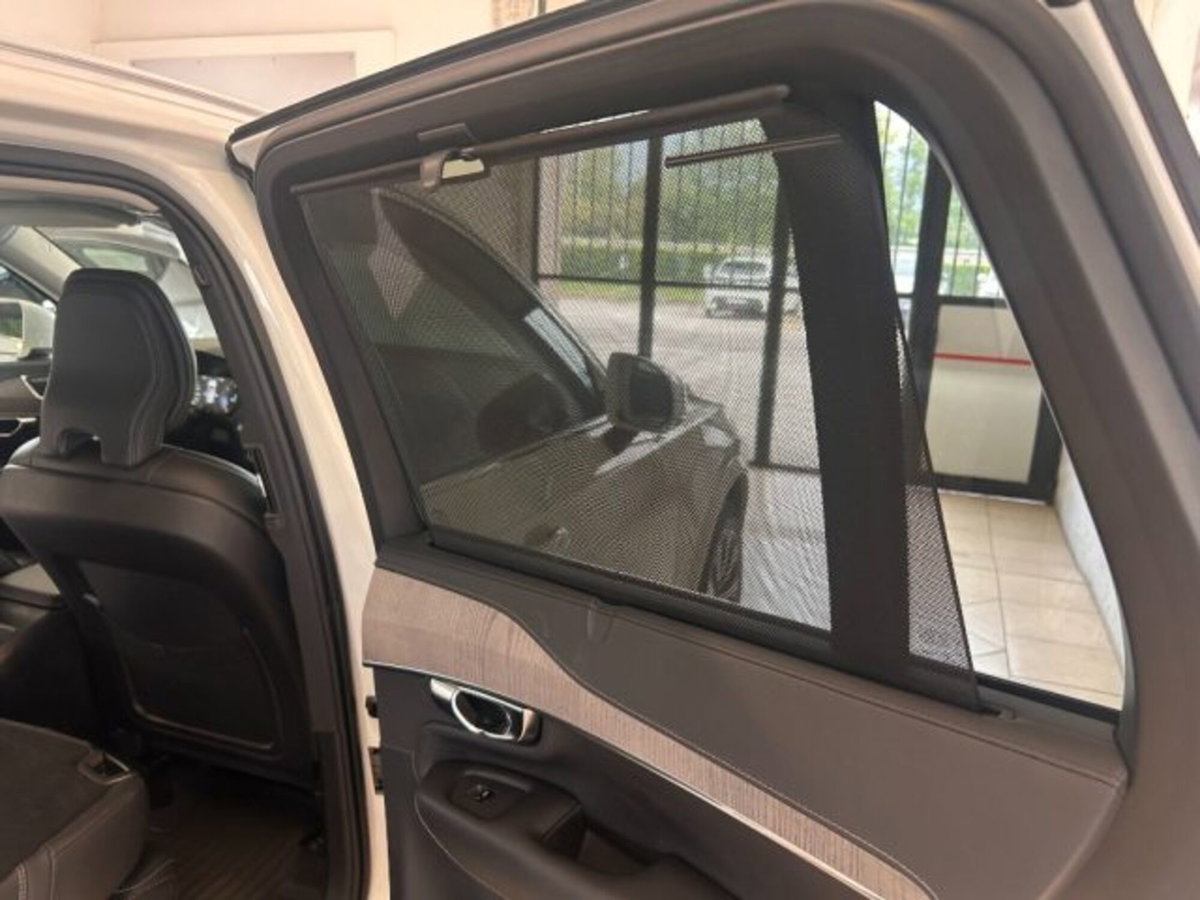 Volvo XC90 B5 (d) AWD automatico 7 posti Plus Dark (12)
