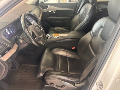 Volvo XC90 B5 (d) AWD automatico 7 posti Plus Dark (13)