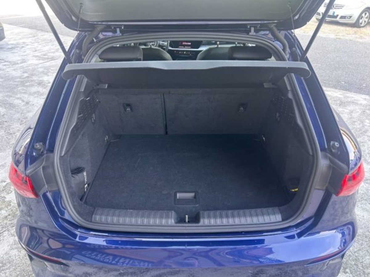 Audi A3 Sportback 35 TDI S tronic S line edition (4)