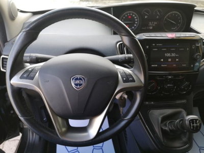 Lancia Ypsilon 1.2 69 CV 5 porte GPL Gold Plus (13)