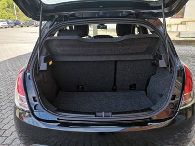 Lancia Ypsilon 1.2 69 CV 5 porte GPL Gold Plus (6)