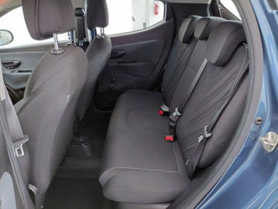 Lancia Ypsilon 1.0 FireFly 5 porte S&S Hybrid Gold Plus (16)