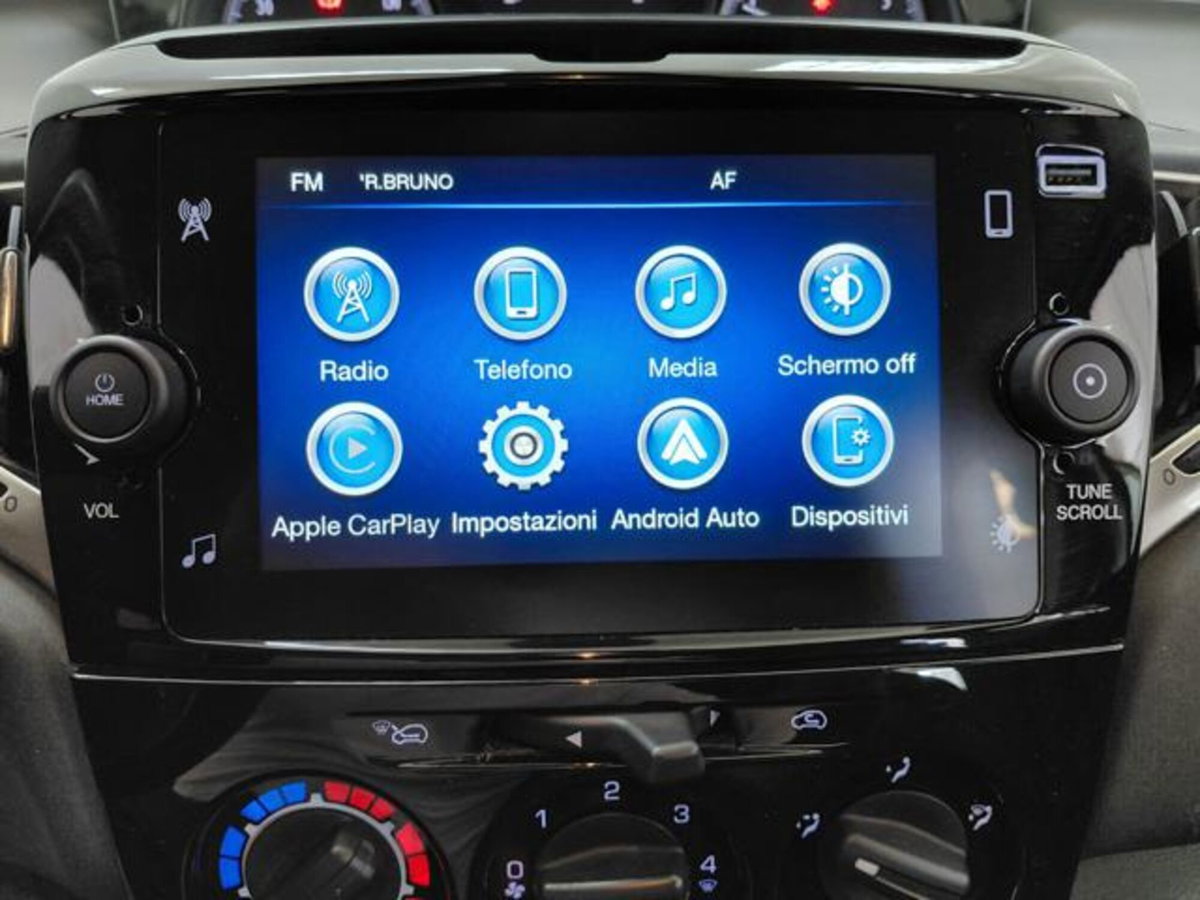 Lancia Ypsilon 1.0 FireFly 5 porte S&S Hybrid Gold Plus (3)