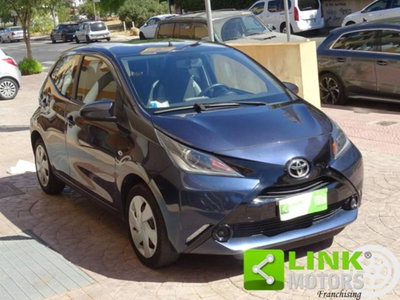 Toyota Aygo 1.0 VVT-i 69 CV 5 porte x-clusiv (3)