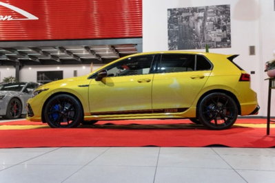 Volkswagen Golf 2.0 TSI R DSG 4Motion usata