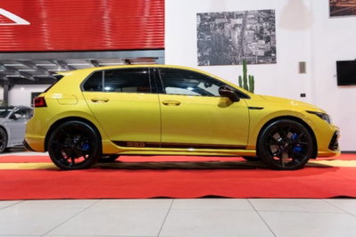 Volkswagen Golf 2.0 TSI R DSG 4Motion (2)