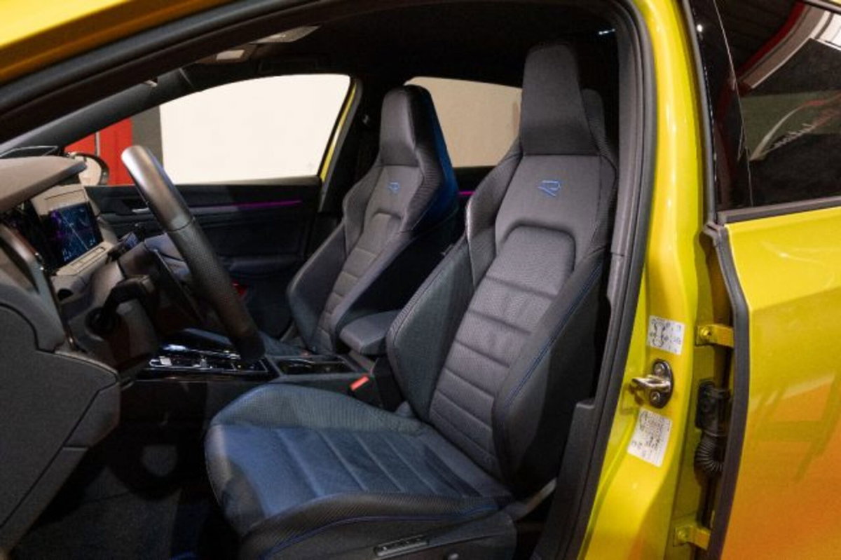 Volkswagen Golf 2.0 TSI R DSG 4Motion (13)