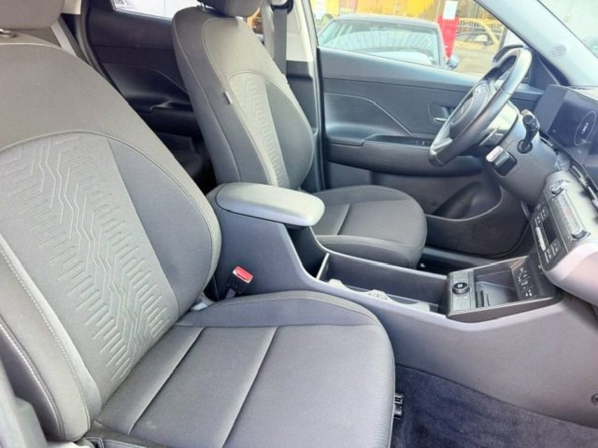 Hyundai Kona HEV 1.6 DCT XLine (11)