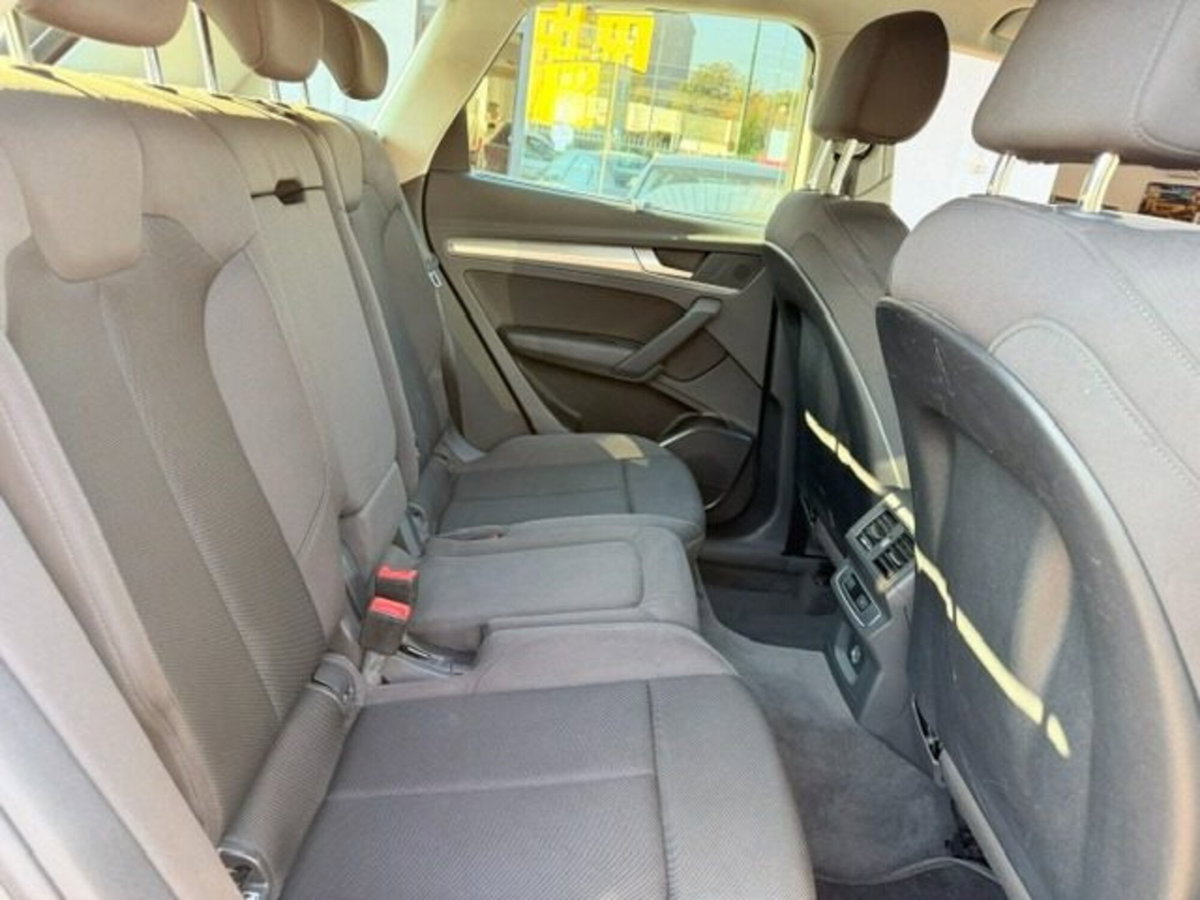 Audi Q5 2.0 TFSI quattro S tronic Business (8)
