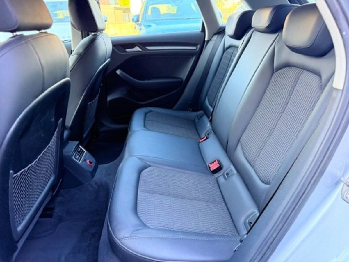 Audi A3 Sportback 1.6 TDI Design (6)
