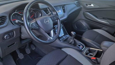 Opel Grandland X 1.5 diesel Ecotec Start&Stop aut. 120 Anniv. (5)
