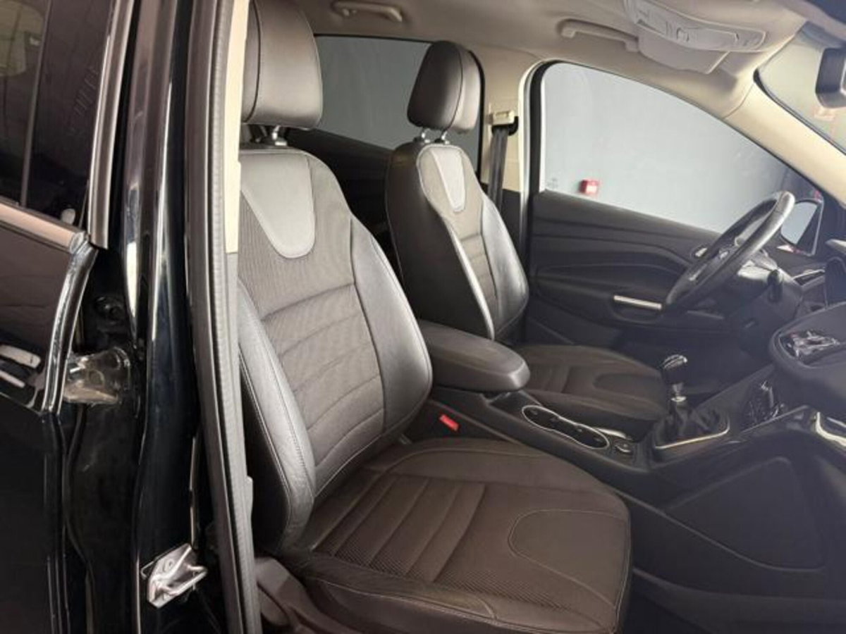 Ford Kuga 2.0 TDCI 120 CV S&S 2WD Titanium (7)