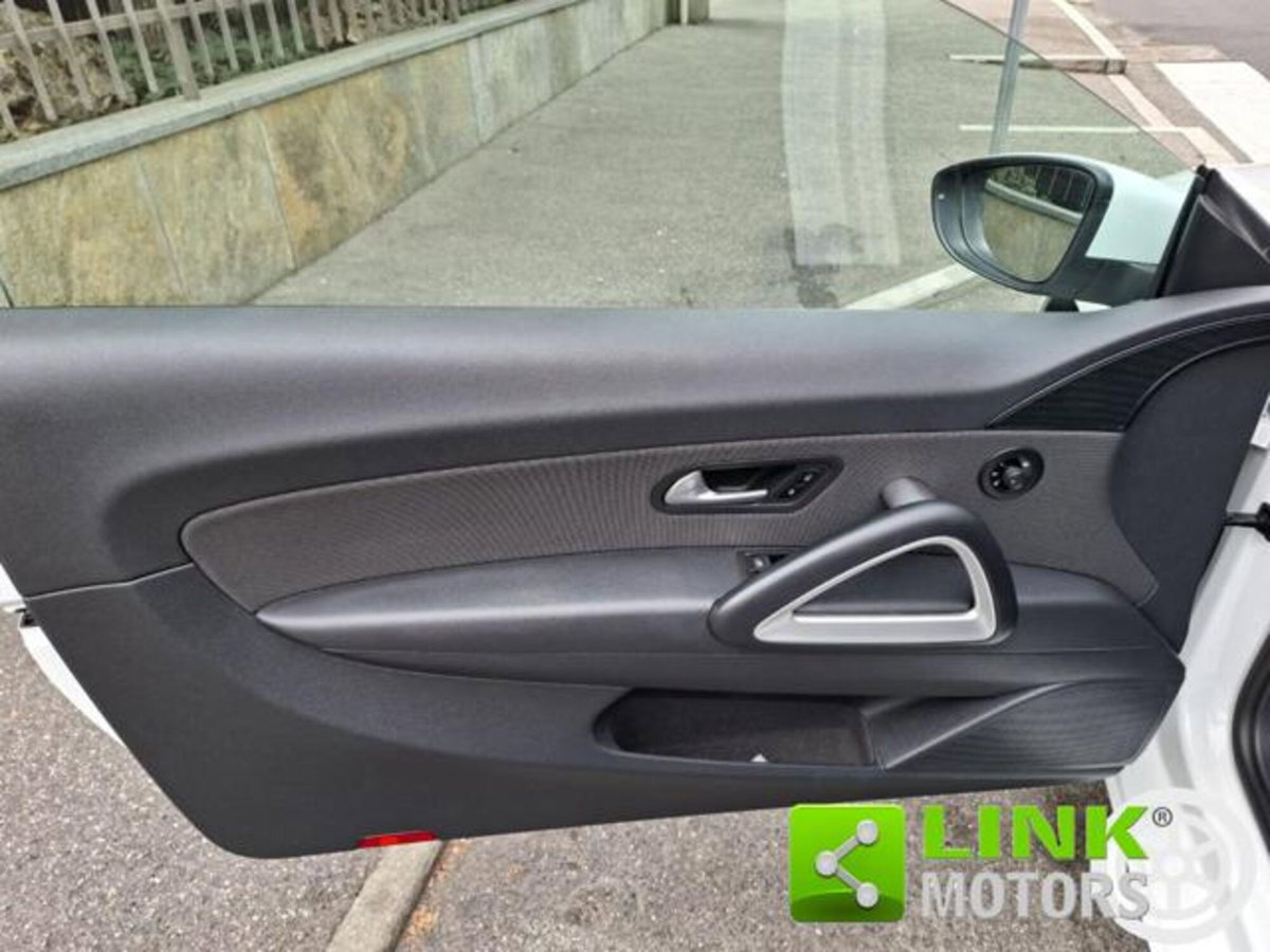 Volkswagen Scirocco 1.4 TSI (17)