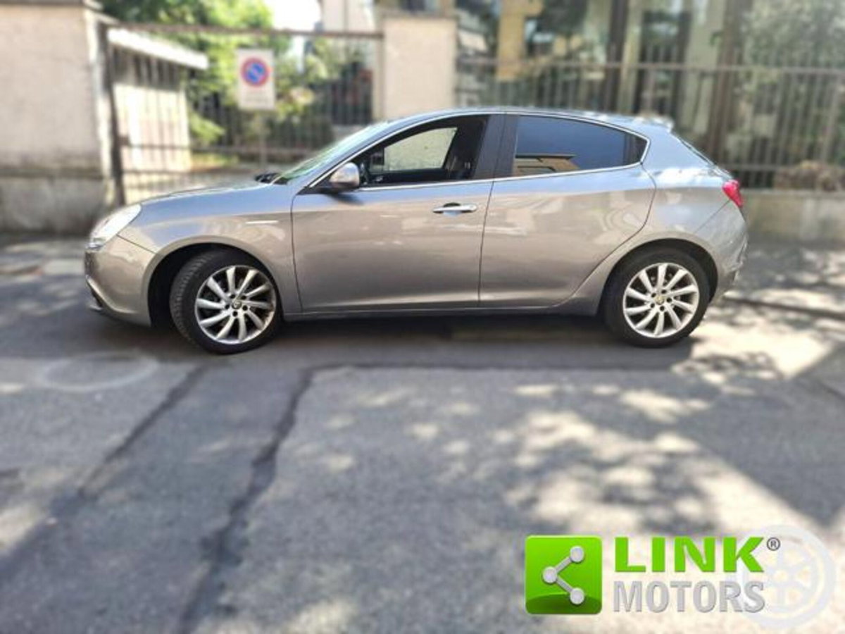 Alfa Romeo Giulietta 2.0 JTDm-2 Progression 170cv tct (3)