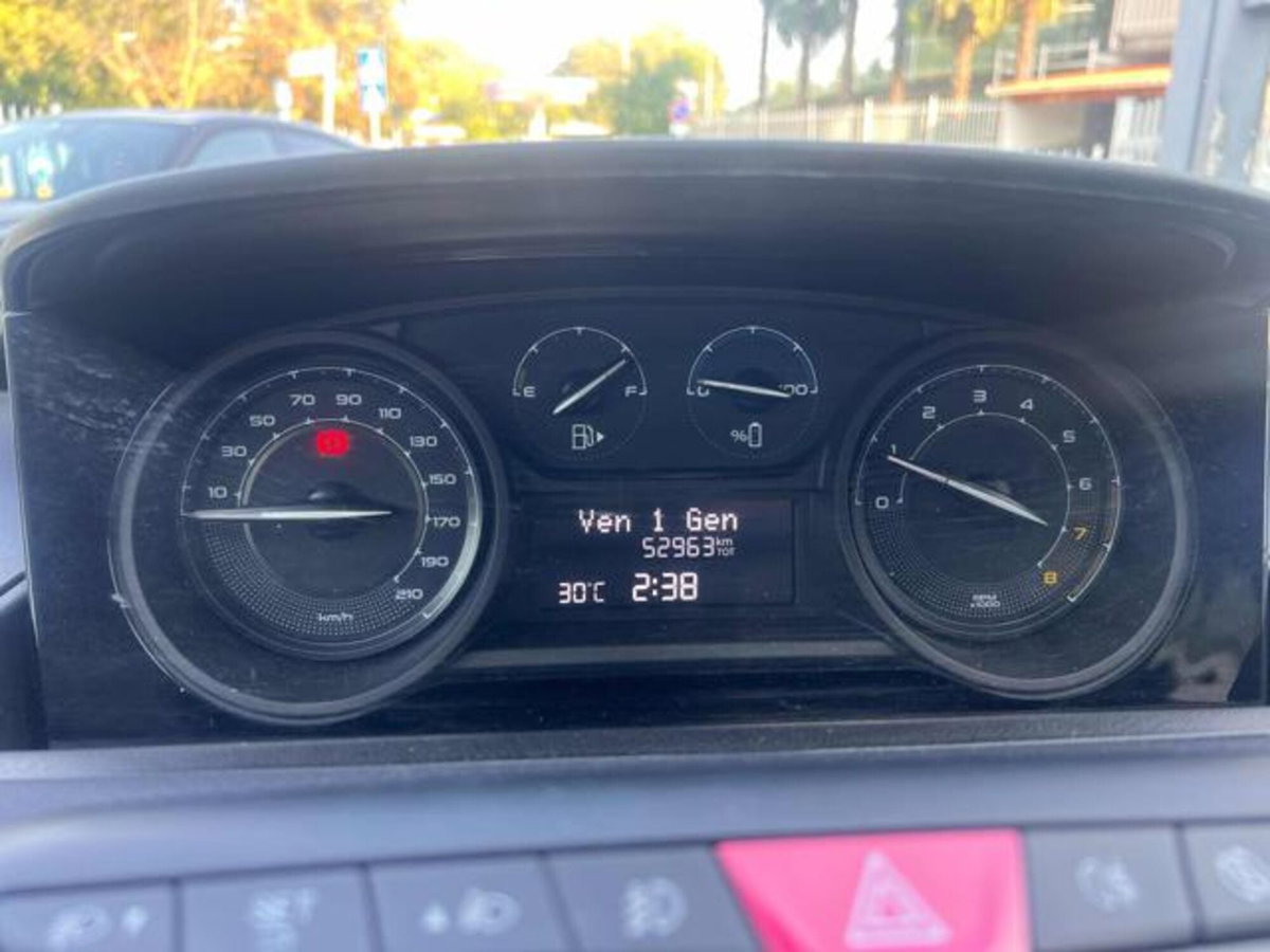 Lancia Ypsilon 1.0 FireFly 5 porte S&S Hybrid Gold Plus (11)