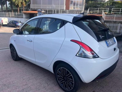 Lancia Ypsilon 1.0 FireFly 5 porte S&S Hybrid Gold Plus (7)