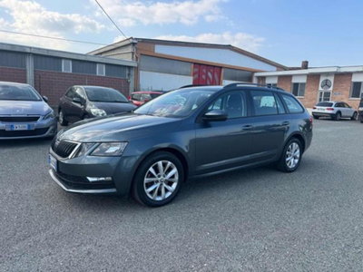 Skoda Octavia Station Wagon 1.5 G-TEC DSG Wagon Style usata