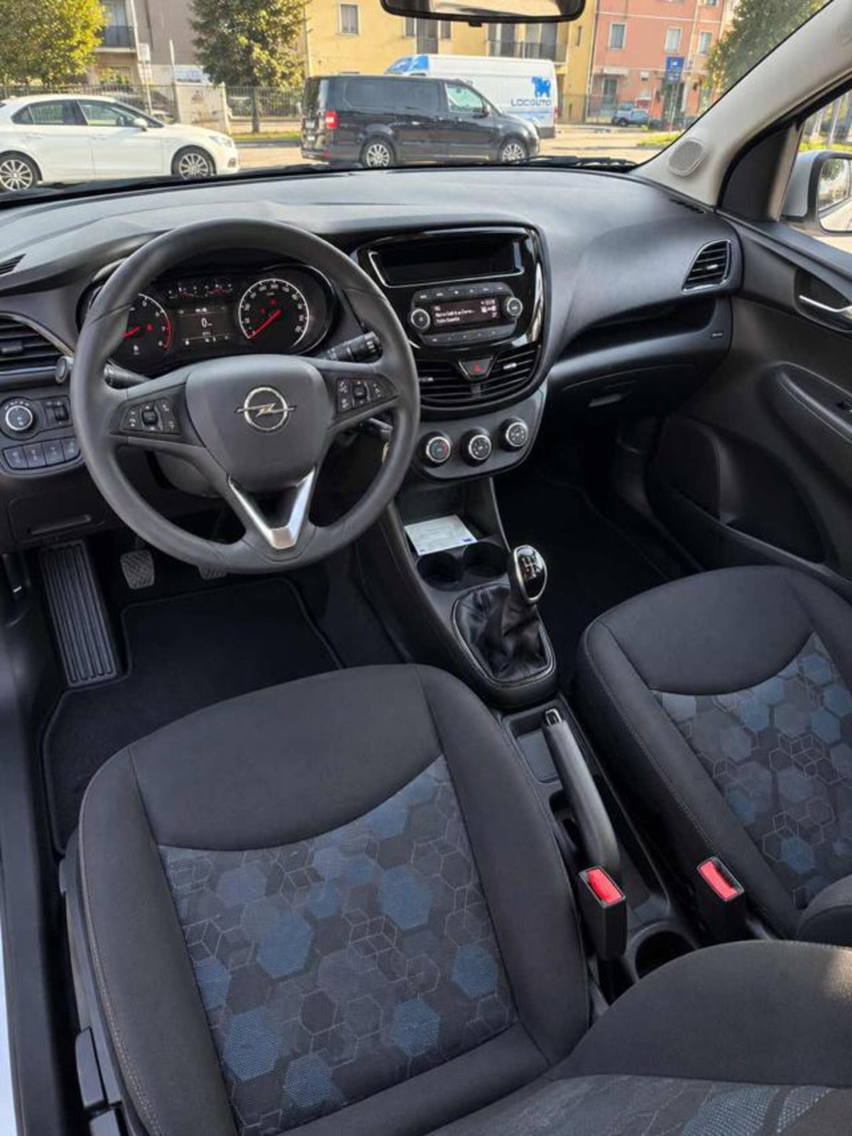 Opel Karl Rocks 1.0 75 CV (11)