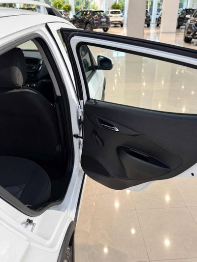 Opel Karl Rocks 1.0 75 CV (18)