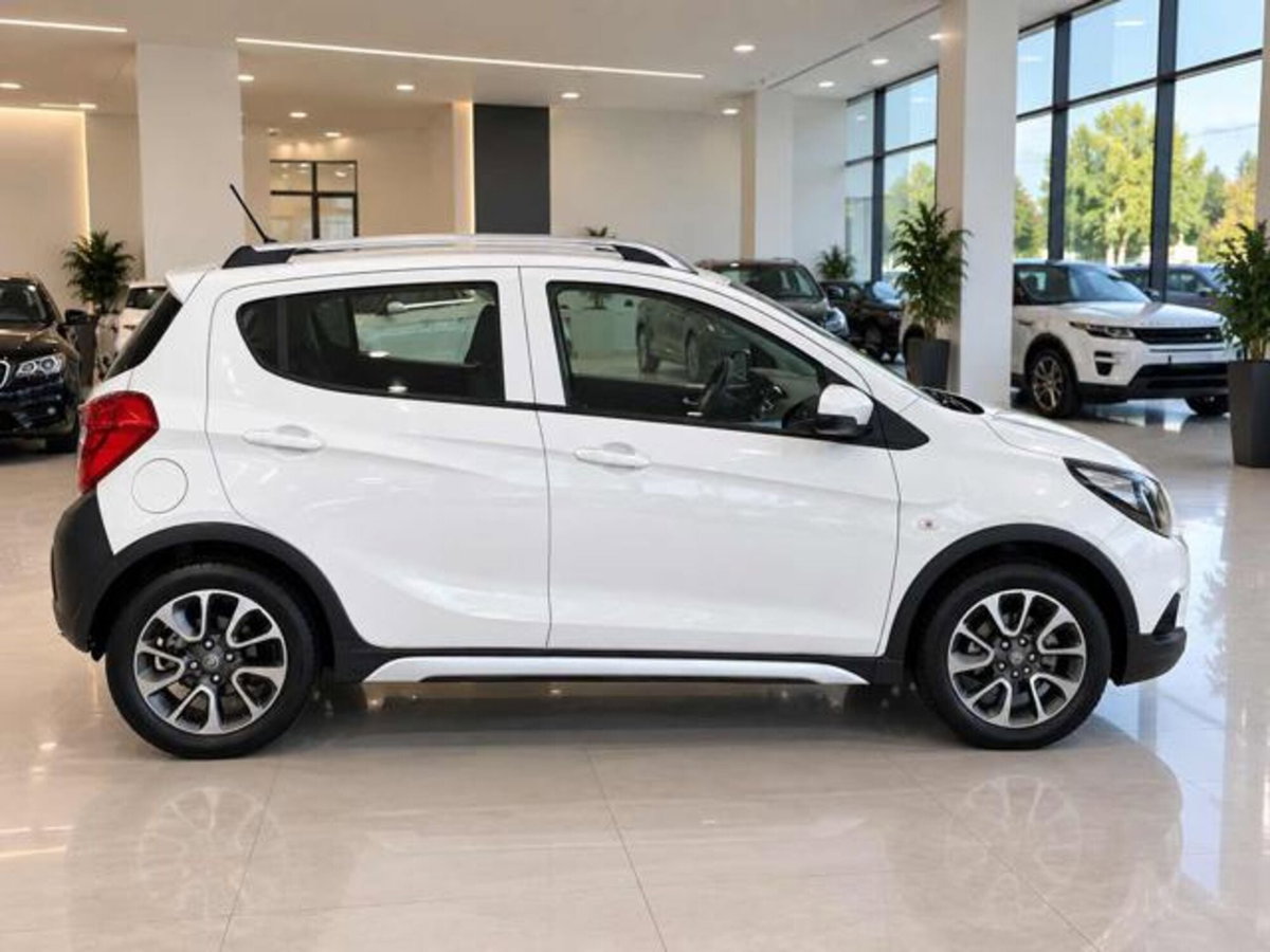 Opel Karl Rocks 1.0 75 CV (7)