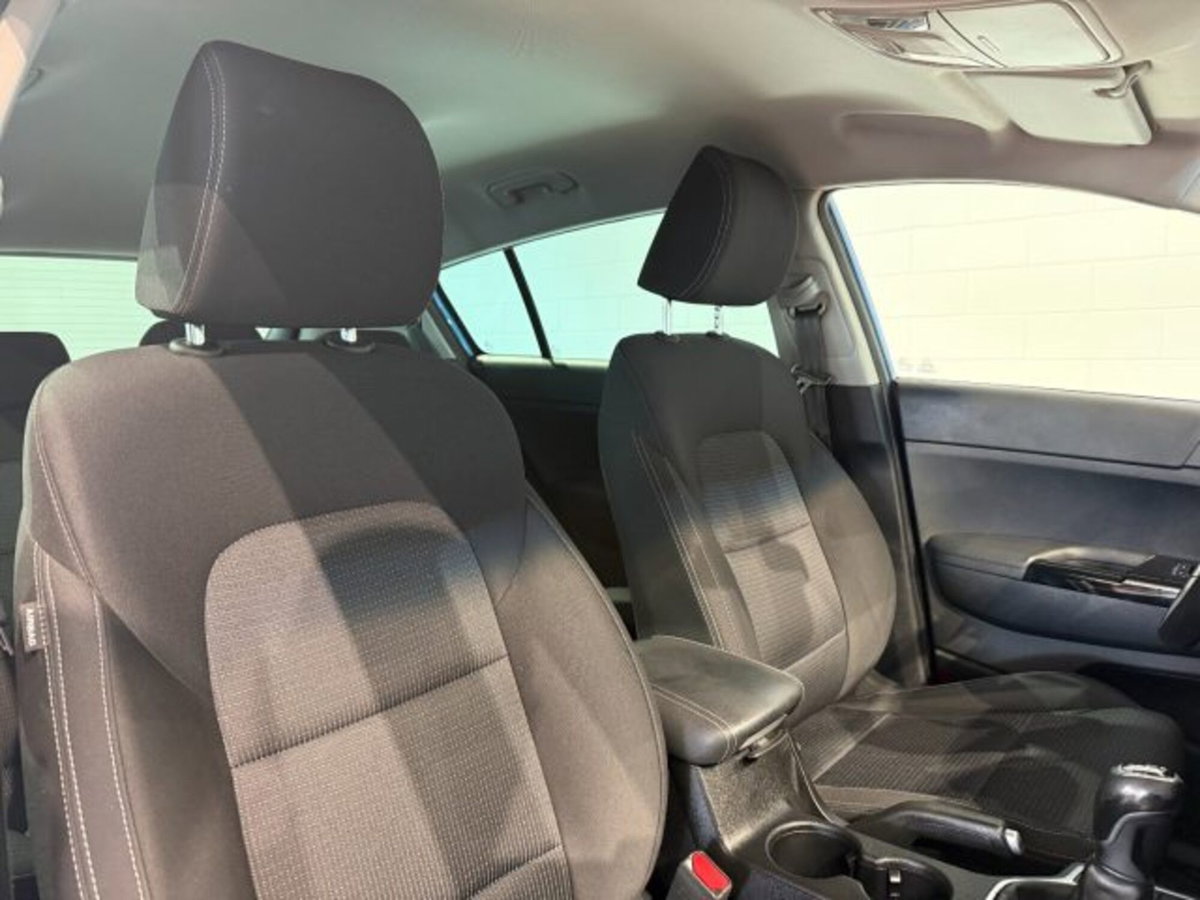 Kia Sportage 1.6 ECOGPL 2WD Style (14)