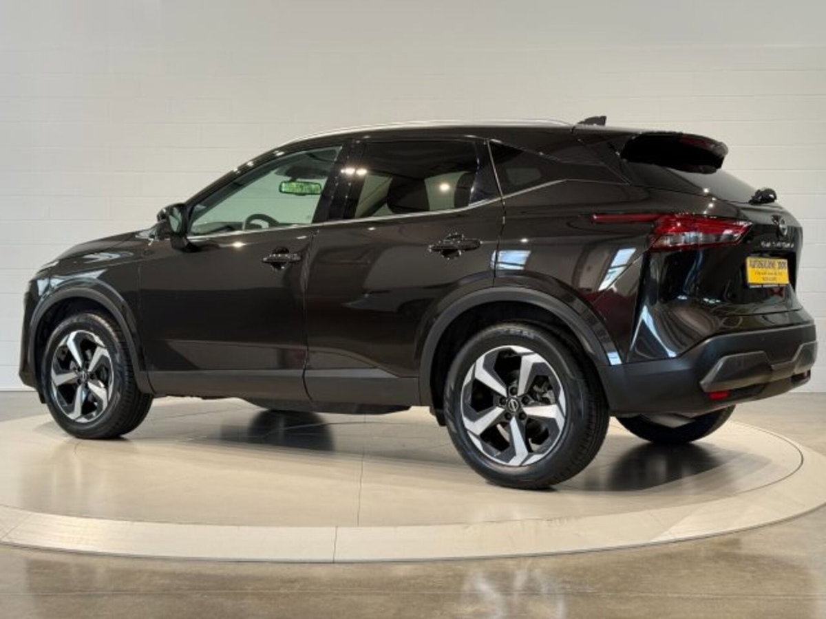 Nissan Qashqai 1.3 mhev Tekna 4wd 158cv xtronic (3)