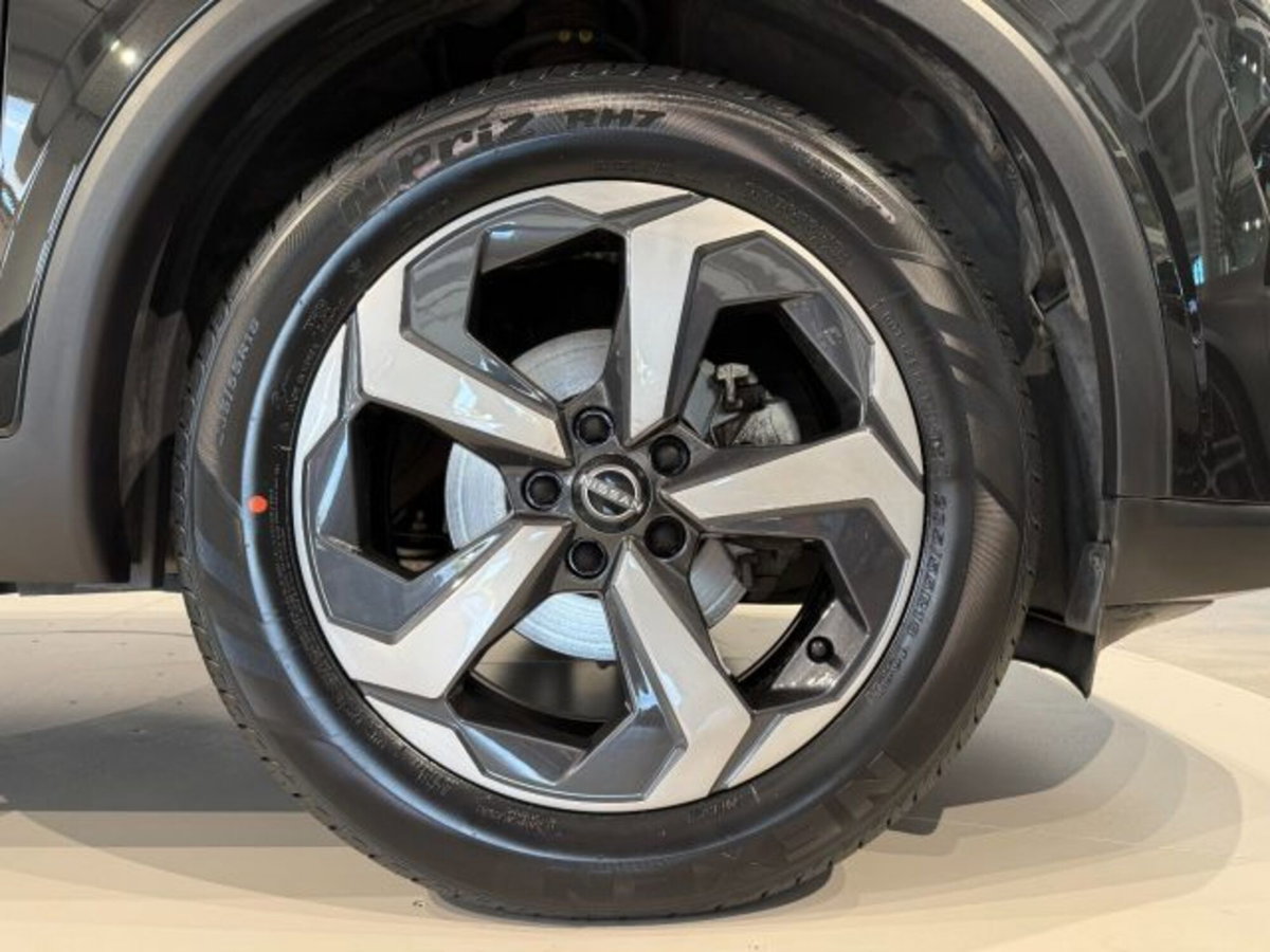 Nissan Qashqai 1.3 mhev Tekna 4wd 158cv xtronic (9)