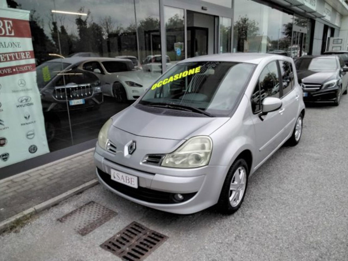 Renault Modus 1.5 dCi 85CV Dynamique (2)