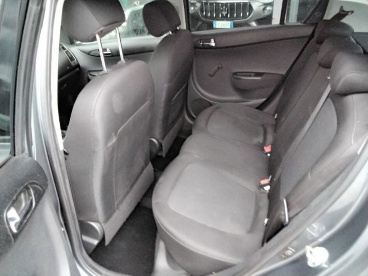 Hyundai i20 1.4 5p. Sound Edition (15)
