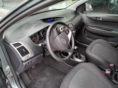Hyundai i20 1.4 5p. Sound Edition (17)