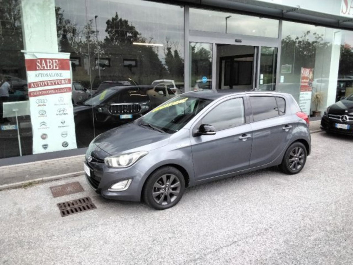 Hyundai i20 1.4 5p. Sound Edition (4)