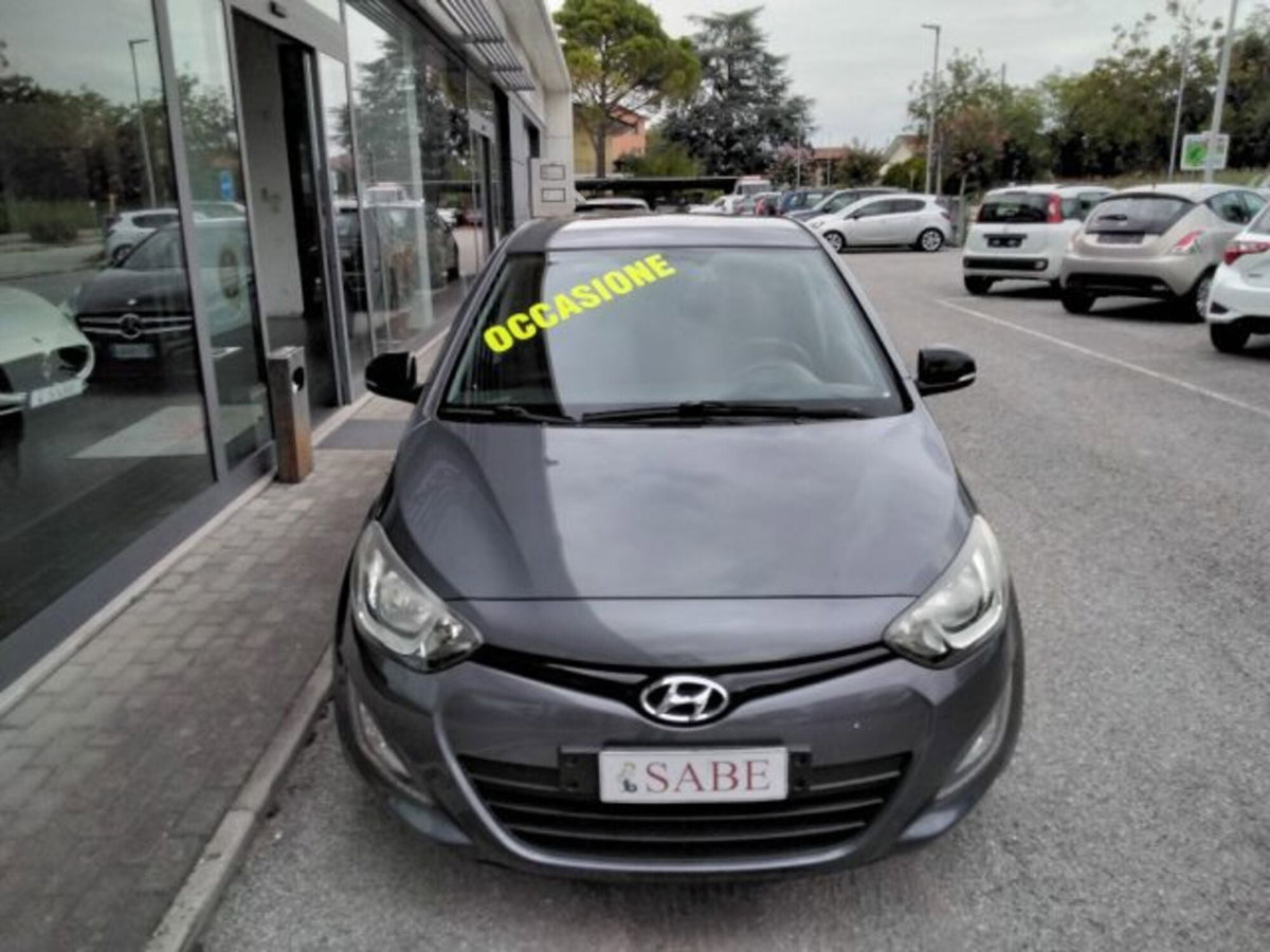 Hyundai i20 1.4 5p. Sound Edition (7)