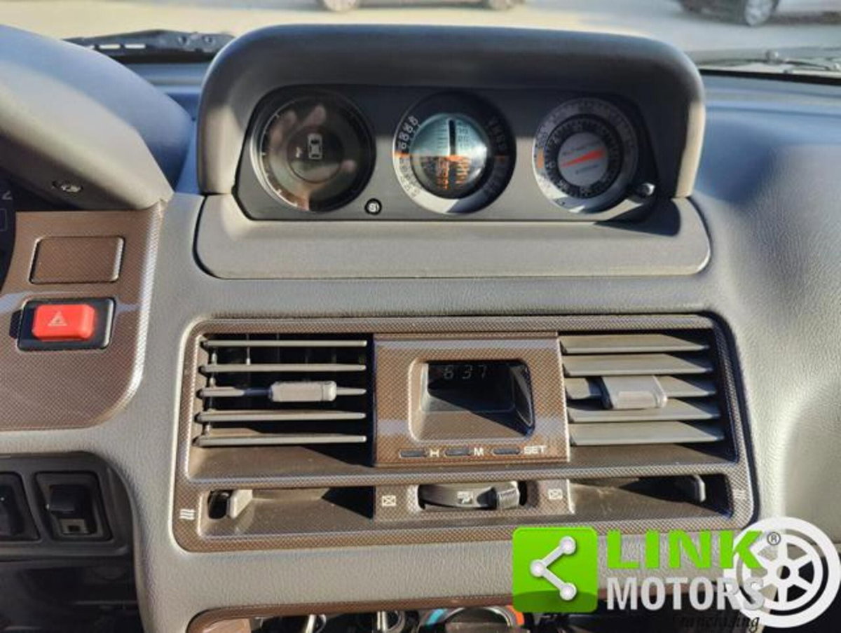Mitsubishi Pajero 2.5 TDI 3p. GL (12)