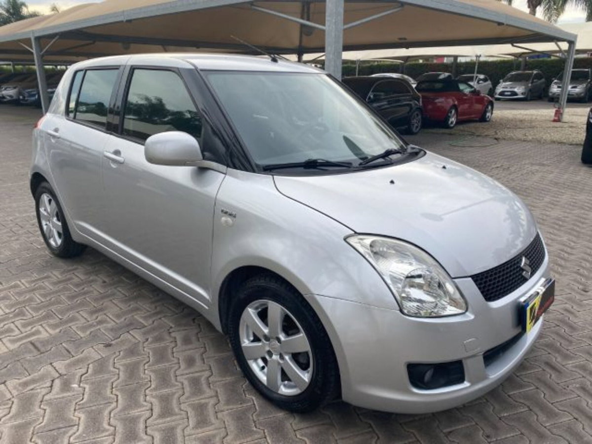 Suzuki Swift 1.3 DDiS 75CV 5p. GL (2)