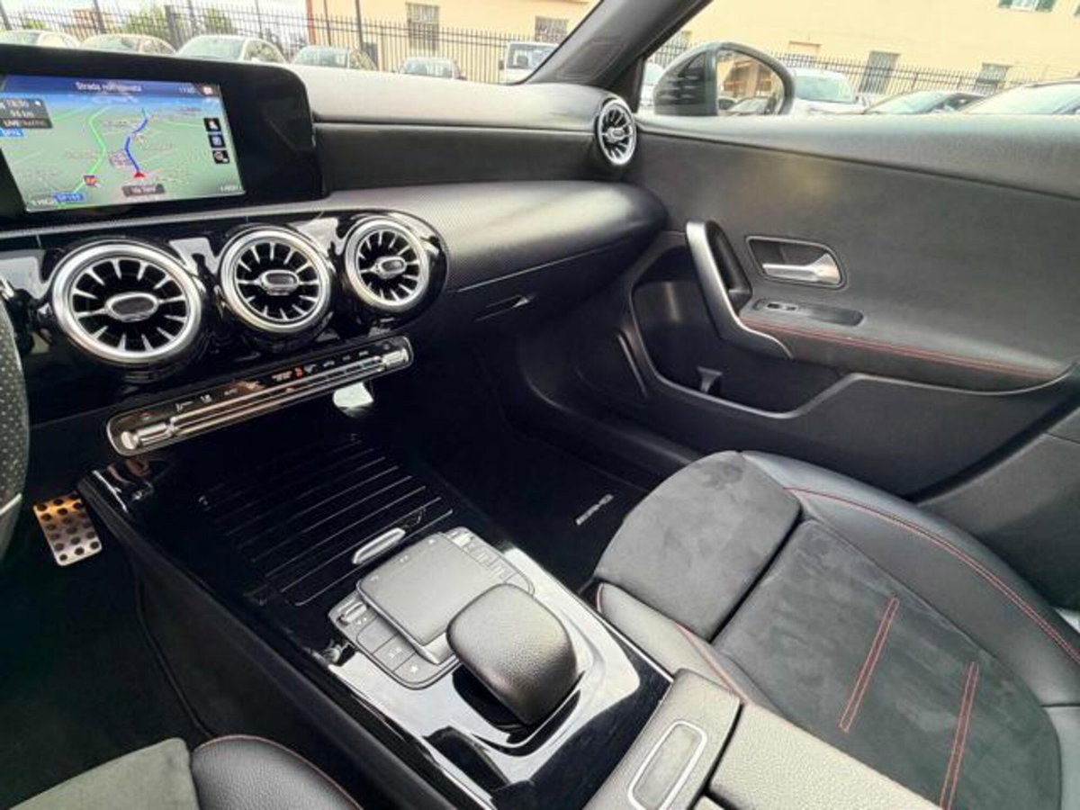 Mercedes-Benz Classe A Sedan 200 Automatic 4p. Premium (12)