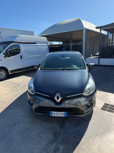Renault Clio TCe 12V 90 CV GPL 5 porte Moschino Zen (3)