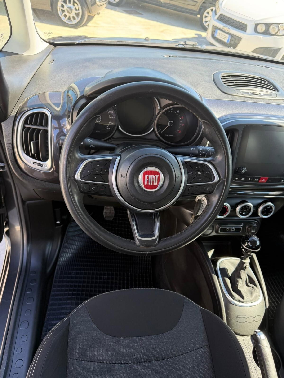 Fiat 500L 1.4 T-Jet 120 CV GPL Lounge (10)