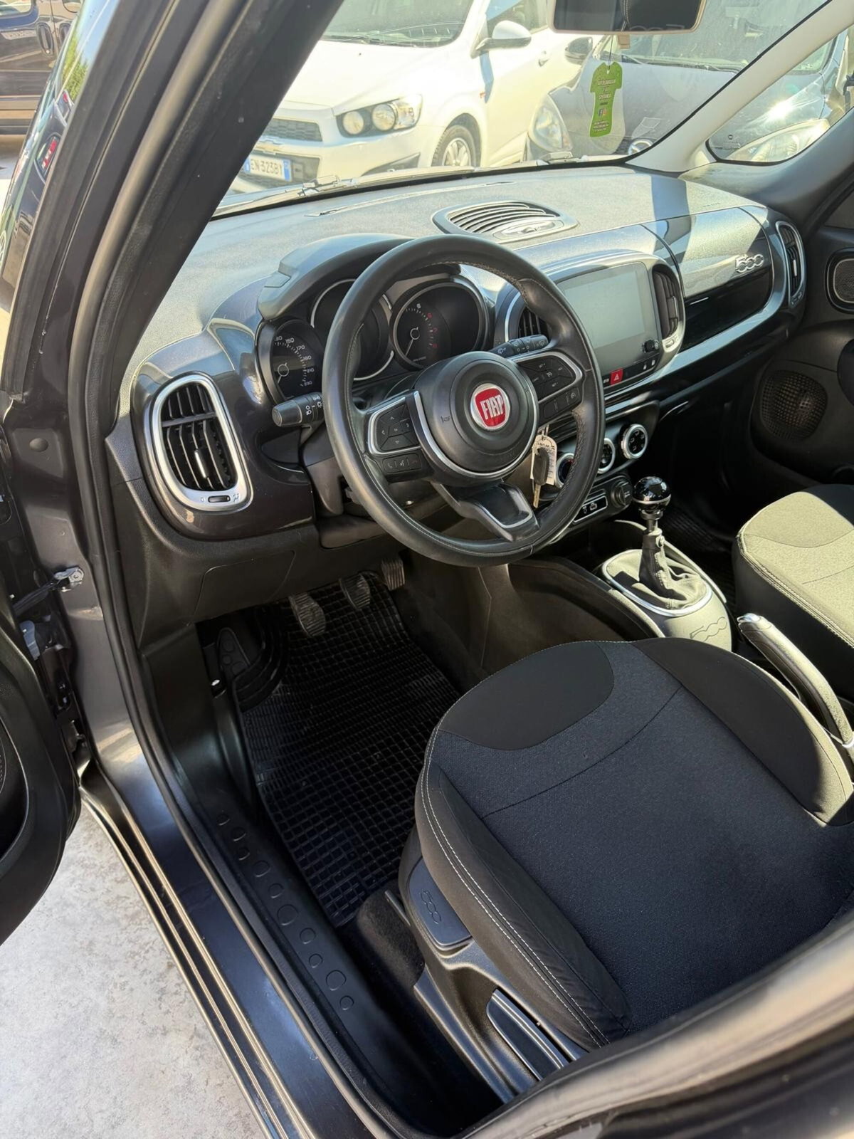 Fiat 500L 1.4 T-Jet 120 CV GPL Lounge (9)