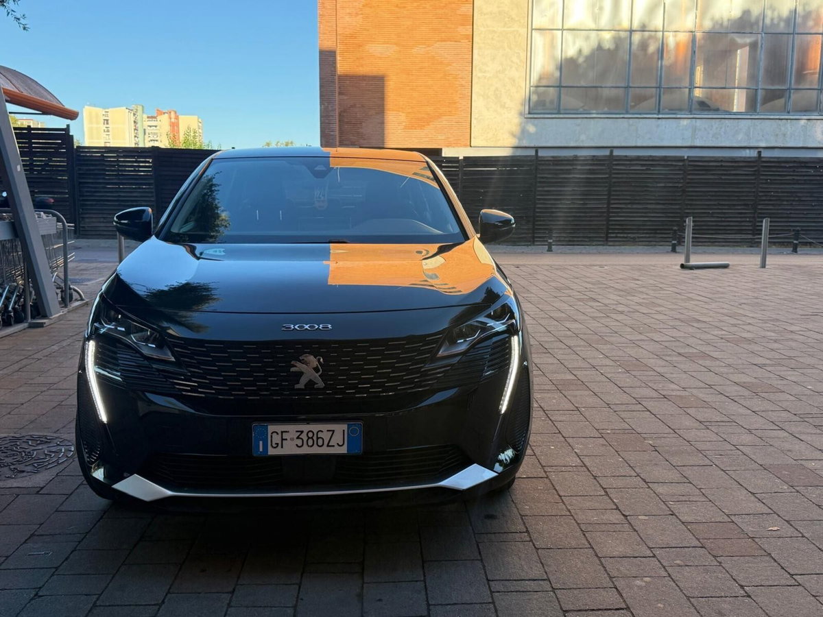 Peugeot 3008 BlueHDi 130 S&S EAT8 Allure Pack (2)