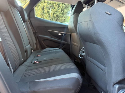 Peugeot 3008 BlueHDi 130 S&S EAT8 Allure Pack (9)