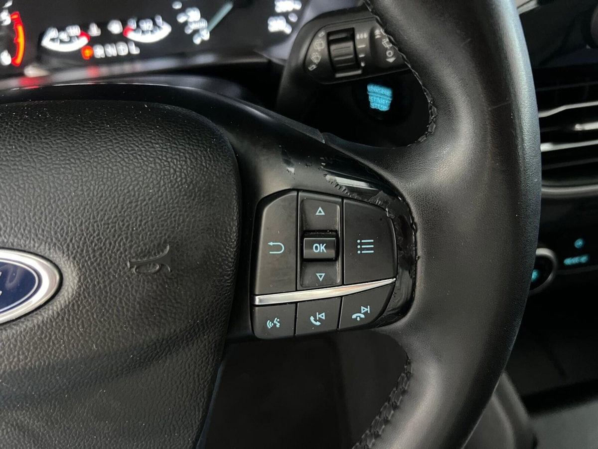 Ford Kuga 1.5 EcoBlue 120 CV 2WD ST-Line (10)