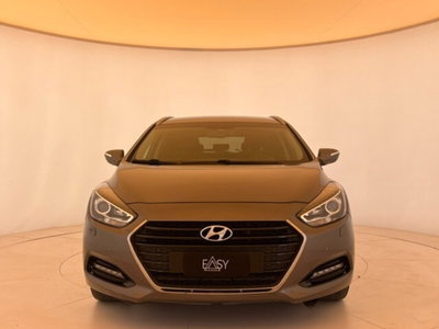 Hyundai i40 Station Wagon 1.7 CRDi 141 CV Comfort (2)